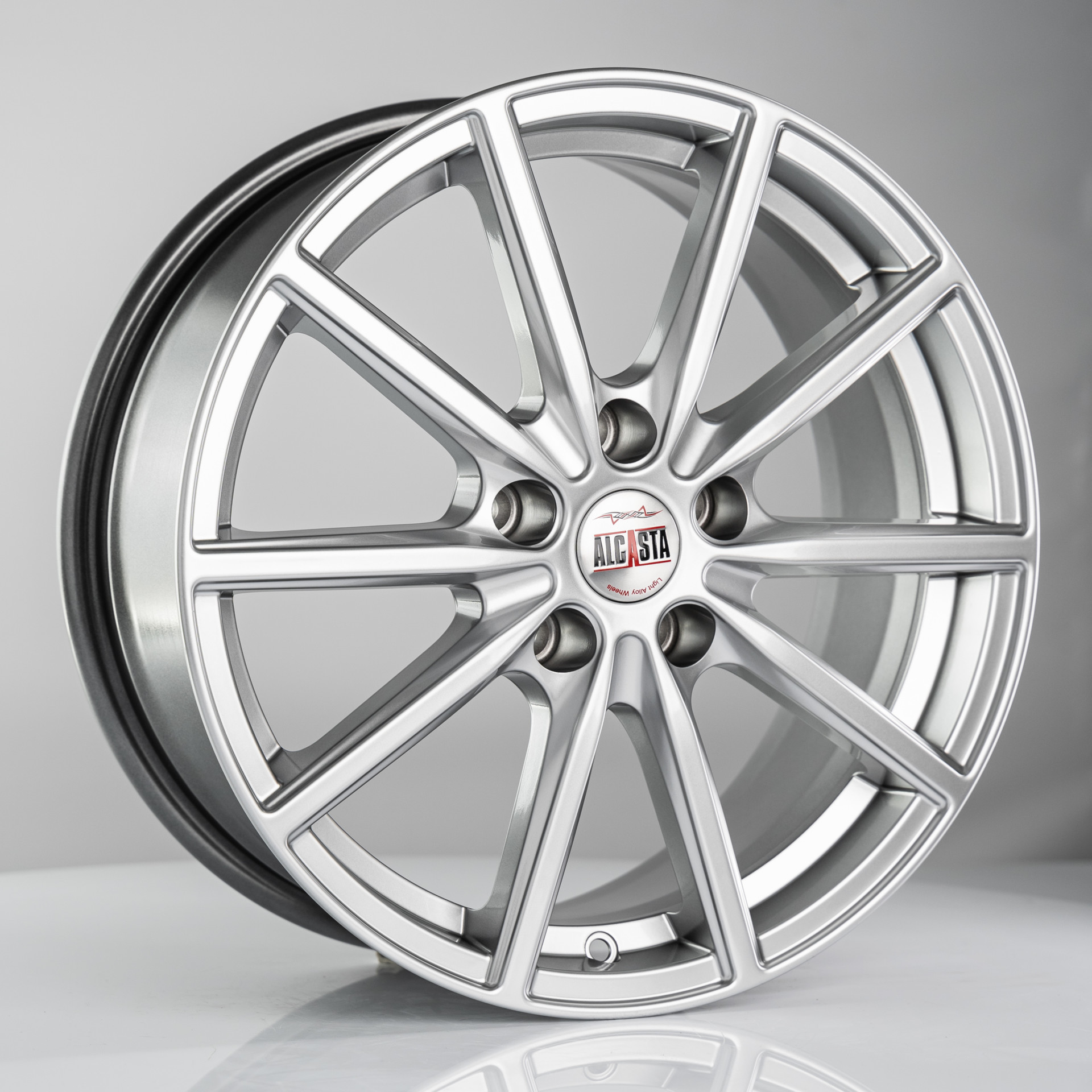 R16 5x114,3 6,5J ET38 D67,1 Alcasta ET38