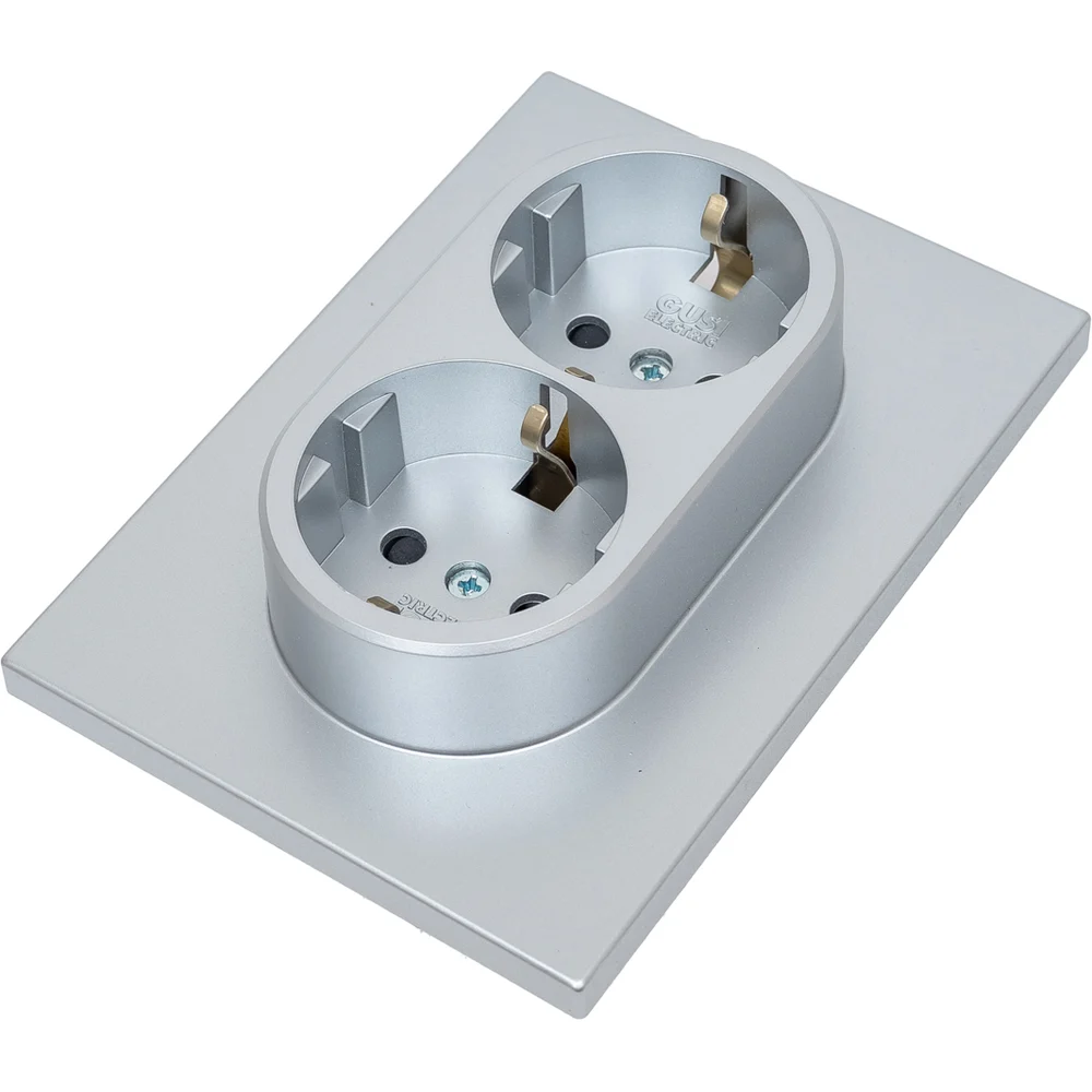 Механизм розетки GUSI Electric GUSI UGRA 2-ой с/з с з/ш, скрытая установка, 16А, 250В Цвет серебро C11Р6-004