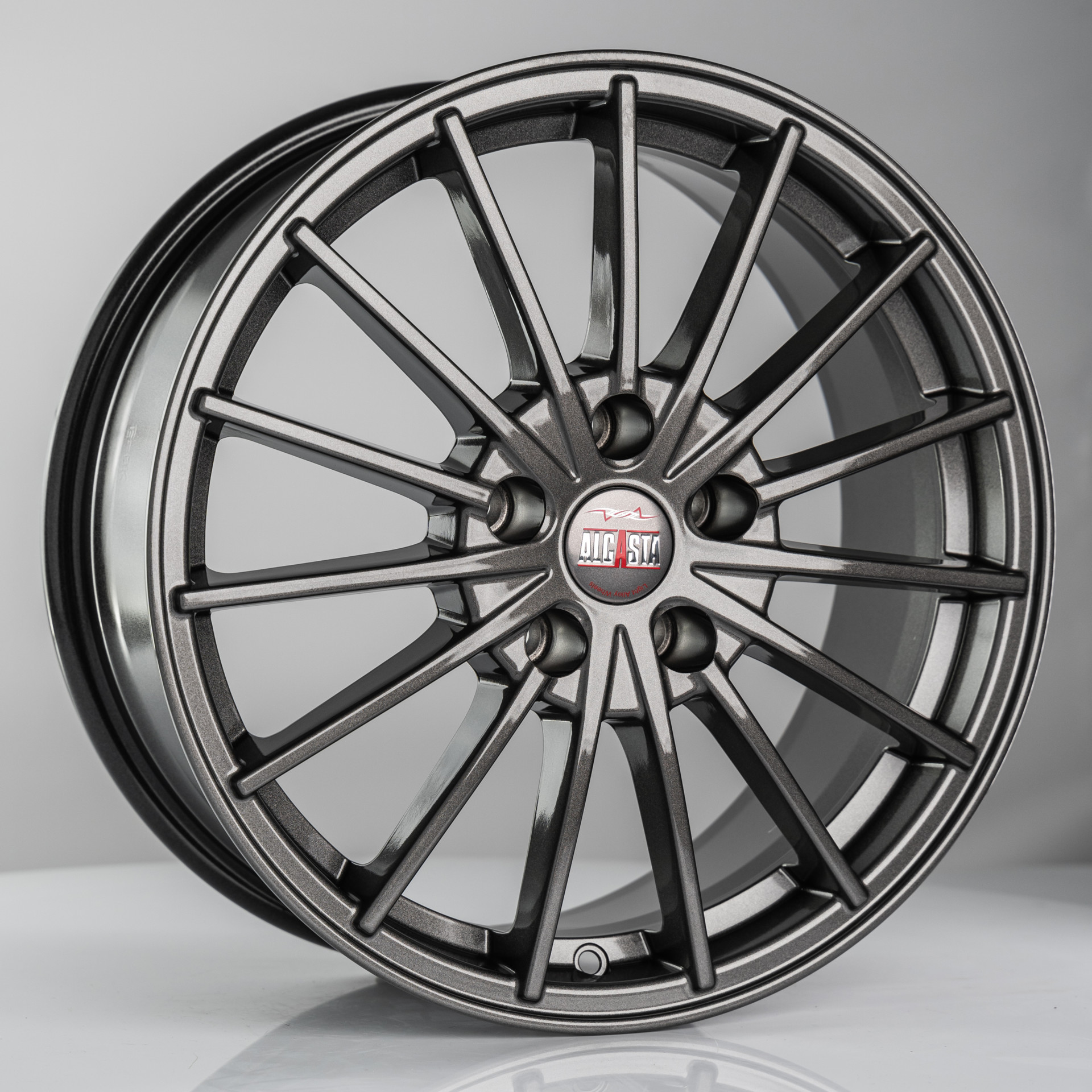 R17 5x114,3 7J ET37 D66,6 Alcasta ET37