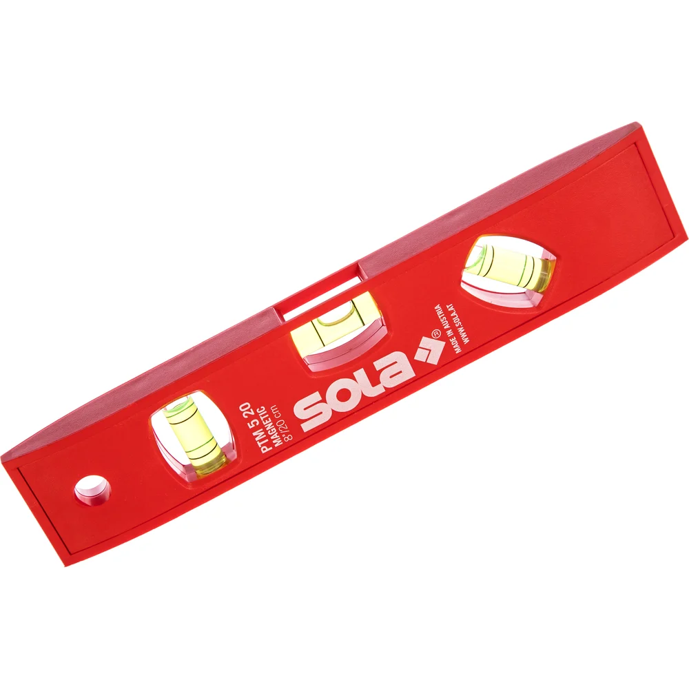 Пластиковый магнитный уровень, L=20 см, 3 глазка SOLA PTМ 5 01430601
